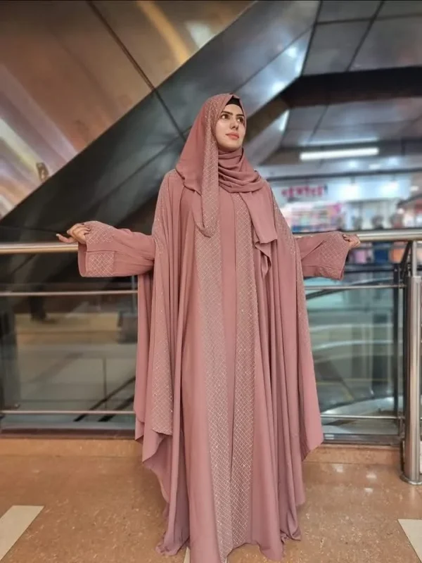 Abhaya Set with Hijab – মার্জিত ও আরামদায়ক