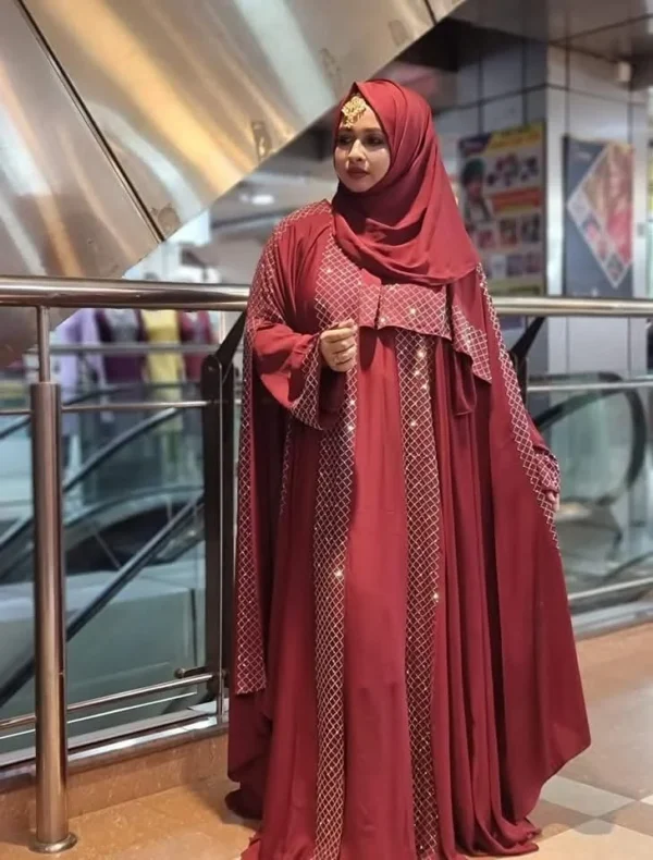 Abhaya Set with Hijab – মার্জিত ও আরামদায়ক