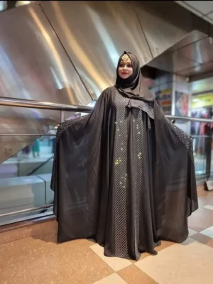Abhaya Set with Hijab – মার্জিত ও আরামদায়ক
