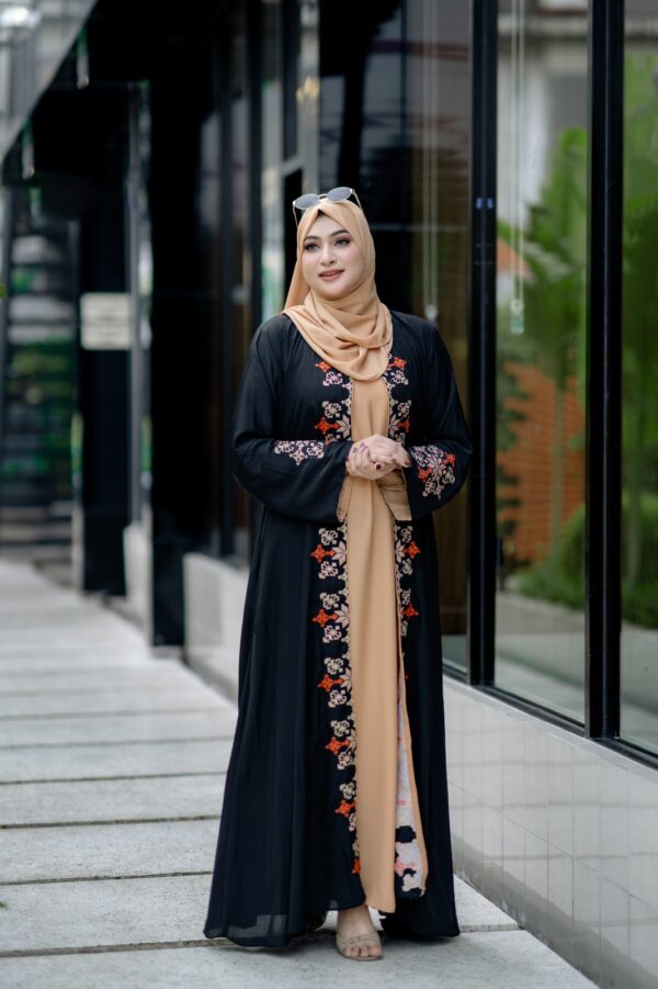 Adjust Koti Borka (with Hijab) - স্টাইল, পর্দা এবং আরামের অনন্য সংমিশ্রণ