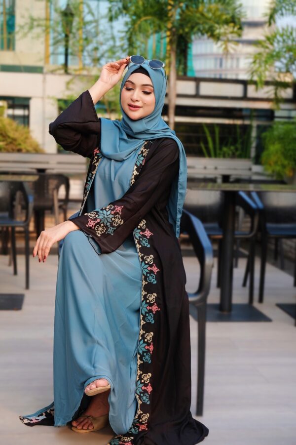 Adjust Koti Borka (with Hijab) - স্টাইল, পর্দা এবং আরামের অনন্য সংমিশ্রণ
