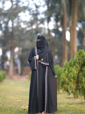 Jannat Borka Set – স্টাইল, পর্দা ও রাজকীয়তার অসাধারণ মিশ্রণ।