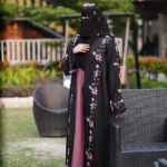 Muslima Dubai Embroidered Burqa Set আপনার পর্দা হোক পূর্ণতা ও সৌন্দর্যের নিখুঁত সংমিশ্রণ
